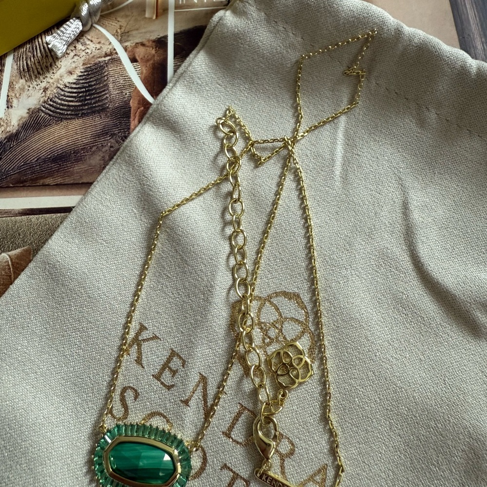 Kendra Scott Elisa Baguette Gold and Green Malachite Necklace